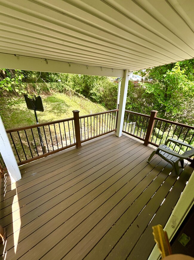 property at 1115 Woodbourne Ave