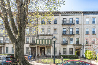 850 Eastern Parkway in Brooklyn, NY - Building Photo - Building Photo