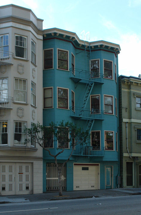 1875 Oak St in San Francisco, CA - Building Photo