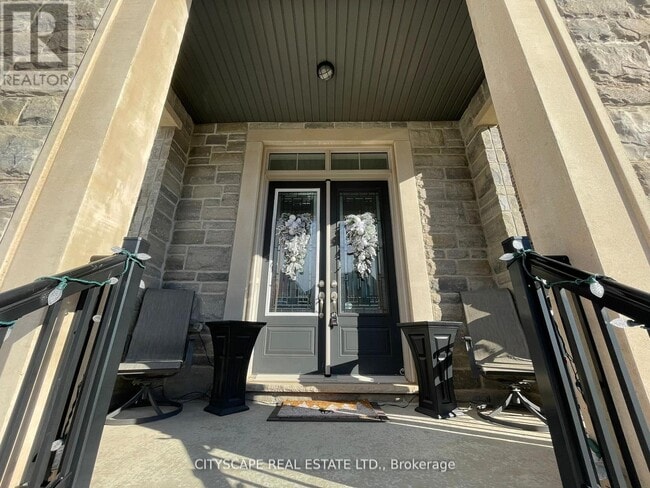 3041 Post Rd in Oakville, ON - Building Photo - Building Photo