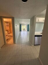 1585 NE Beacon Dr in Jensen Beach, FL - Building Photo - Building Photo