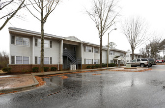 Peterson Park Apartments in Raleigh, NC - Building Photo - Building Photo