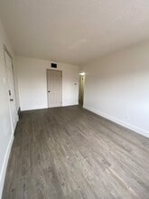 813C Courtois, Unit C in St. Louis, MO - Building Photo - Building Photo