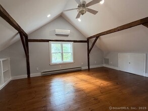 332 Belden Hill Rd in Wilton, CT - Building Photo - Building Photo