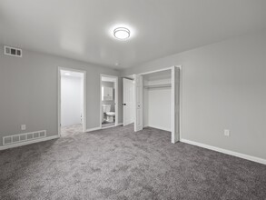Westgrove Apartments in Taylor, MI - Building Photo - Building Photo
