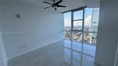 18201 Collins Ave, Unit 4902 in Sunny Isles Beach, FL - Building Photo - Building Photo