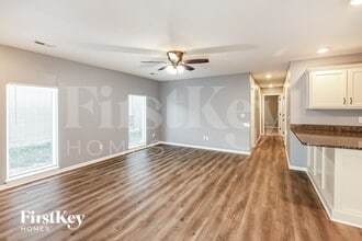 5110 N Bellaire Ave in Kansas City, MO - Building Photo - Building Photo