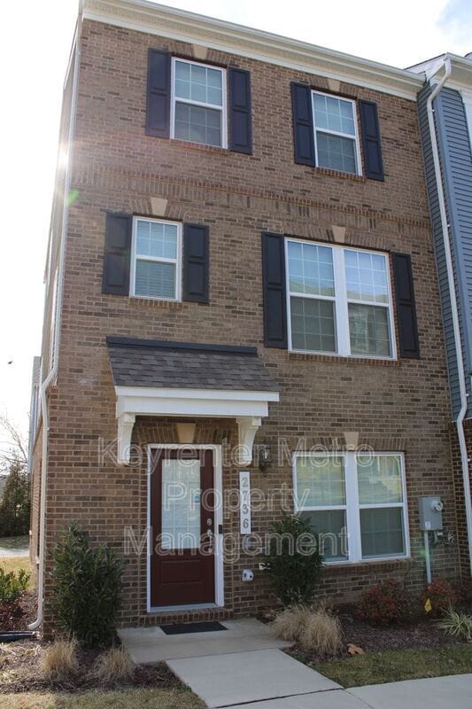 property at 2736 Pinebrook Rd