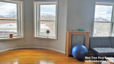 154 Harvard St in Brookline, MA - Building Photo - Building Photo