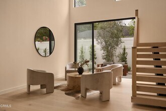 11638 Kling St in Los Angeles, CA - Building Photo - Building Photo