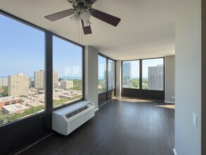 4334 N Hazel St in Chicago, IL - Foto de edificio - Building Photo