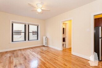 1150 N Dearborn St, Unit 307 in Chicago, IL - Building Photo - Building Photo