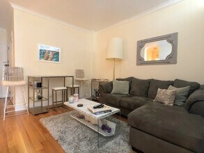 333 E 34th St in New York, NY - Building Photo - Building Photo