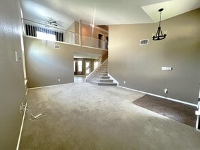 11325 Fletcher Hall Ln in Austin, TX - Building Photo - Building Photo