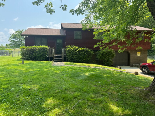 property at 10 Laurel Brook Dr