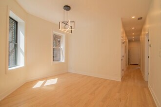 3720 N Racine Ave in Chicago, IL - Building Photo - Building Photo