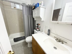 14 Edison Grn, Unit #1 in Boston, MA - Building Photo - Building Photo