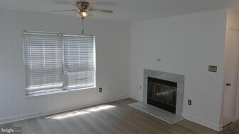 1007 Summerglenn Ct in Bowie, MD - Building Photo