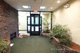 33 Lancaster Terrace in Brookline, MA - Building Photo - Building Photo