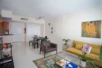 186 SE 12th Ter, Unit 907 in Miami, FL - Foto de edificio - Building Photo