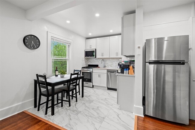 46 Webster Rd in Scarsdale, NY - Building Photo - Building Photo