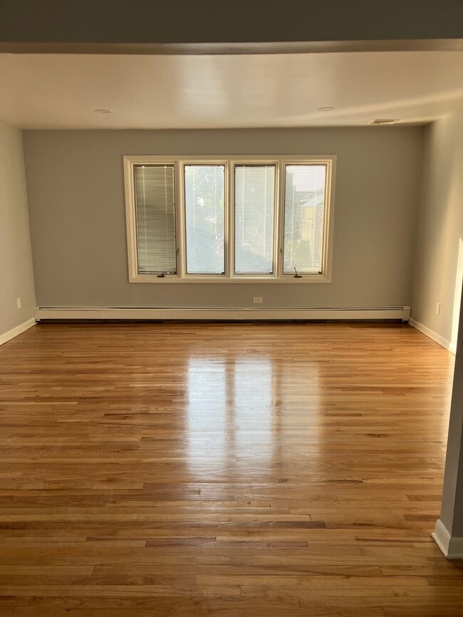 2442 1st St, Unit 1st Floor