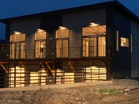 613 Nikles Dr in Bozeman, MT - Building Photo