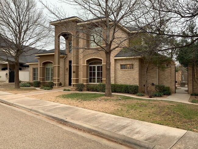 2303 York Ave in Lubbock, TX - Building Photo - Building Photo