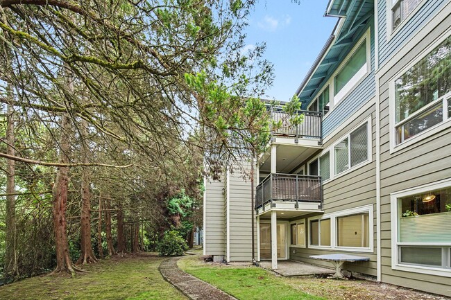 property at 7573 Old Redmond Rd