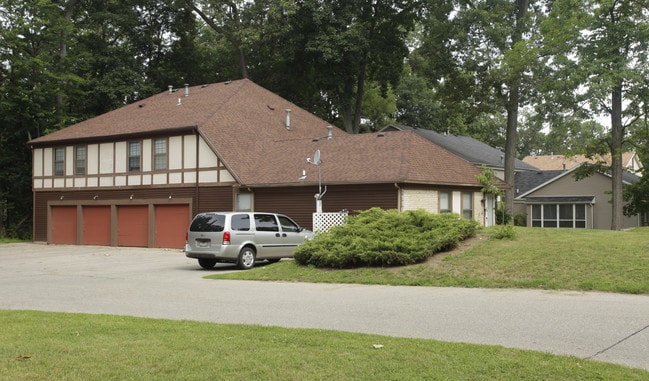 Timbercreek Townhouses in Portage, MI - Foto de edificio - Building Photo