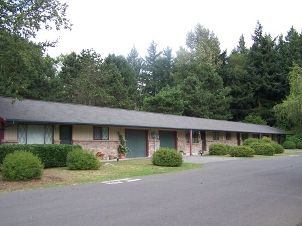5484 Bel W Dr in Bellingham, WA - Building Photo