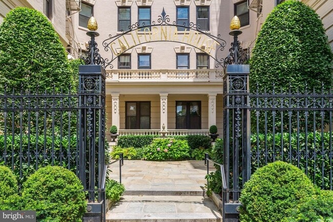 2153 California St NW in Washington, DC - Building Photo - Building Photo