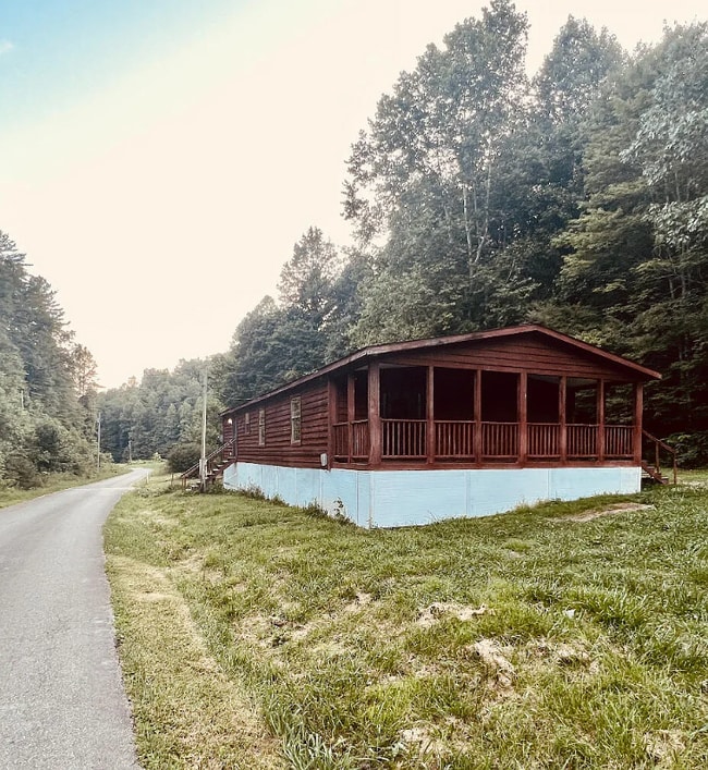 property at 1333 Lick Branch Rd