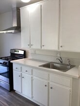 10450 Ceres Ave in Whittier, CA - Building Photo - Building Photo