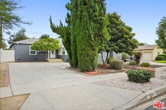 6660 Balcom Ave in Los Angeles, CA - Building Photo - Building Photo