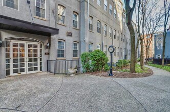 1034 Clinton St in Hoboken, NJ - Building Photo - Building Photo