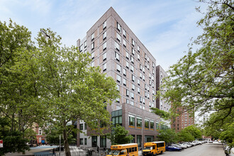 Yomo Toro Apartments in New York, NY - Building Photo - Primary Photo