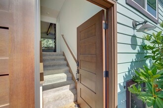 8435 198th Pl SW in Edmonds, WA - Building Photo - Building Photo