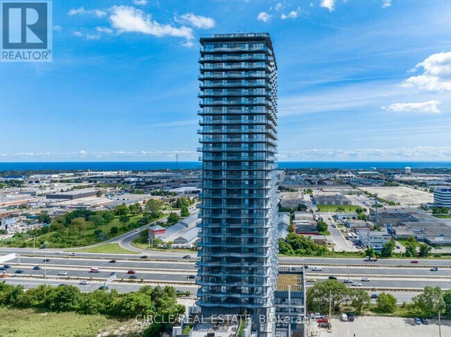 36 Zorra St in Toronto, ON - Building Photo - Building Photo