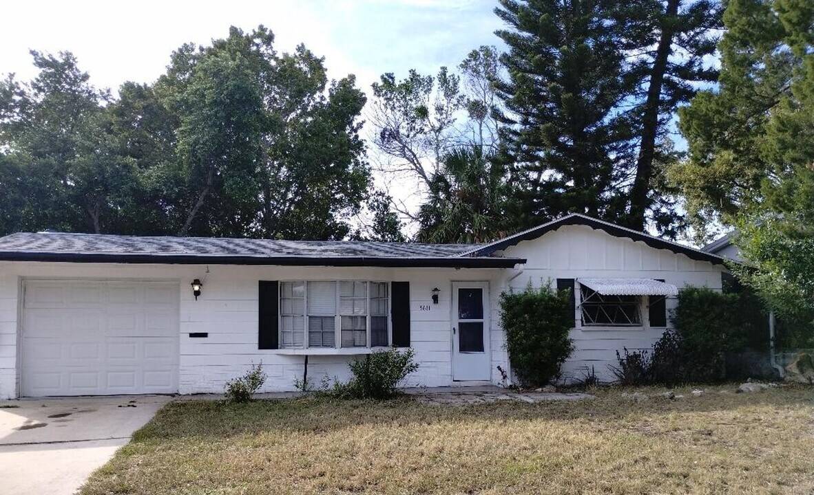 3611 Windham Dr in Holiday, FL - Building Photo