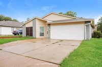 4121 Periwinkle Dr in Fort Worth, TX - Foto de edificio - Building Photo