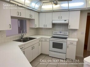 5436 Creeping Hammock Way in Sarasota, FL - Building Photo - Building Photo