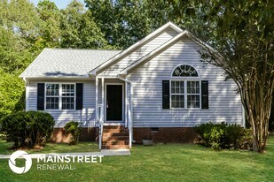 100 Wilmack Dr in Benson, NC - Building Photo