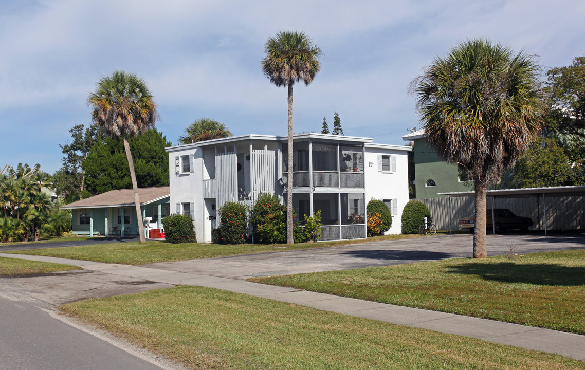 333 Canal Rd in Sarasota, FL - Building Photo