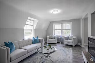 85 S Lansdowne Ave, Unit B1 in Lansdowne, PA - Foto de edificio - Building Photo