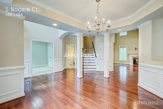 5 Noorin Ct in Durham, NC - Building Photo - Building Photo