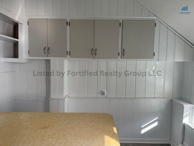 94 Buffinton St in Fall River, MA - Building Photo - Building Photo