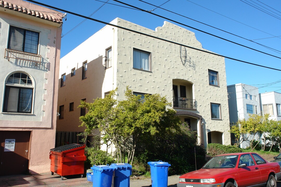 1930 Curtis St in Berkeley, CA - Building Photo