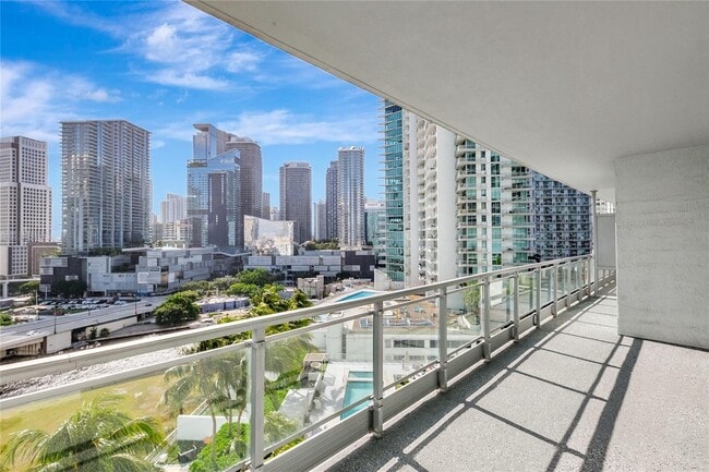 property at 90 SW 3rd St