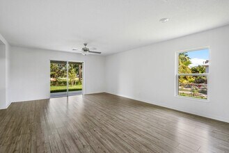 1581 SW Underwood Ave in Port St. Lucie, FL - Building Photo - Building Photo